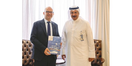 كونا والسفير الفرنسي يبحثان آفاقًا جديدة للتعاون الإعلامي