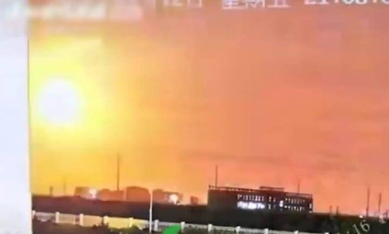 انفجار غامض يضيء سماء شاندونغ الصينية ويثير حيرة عالمية