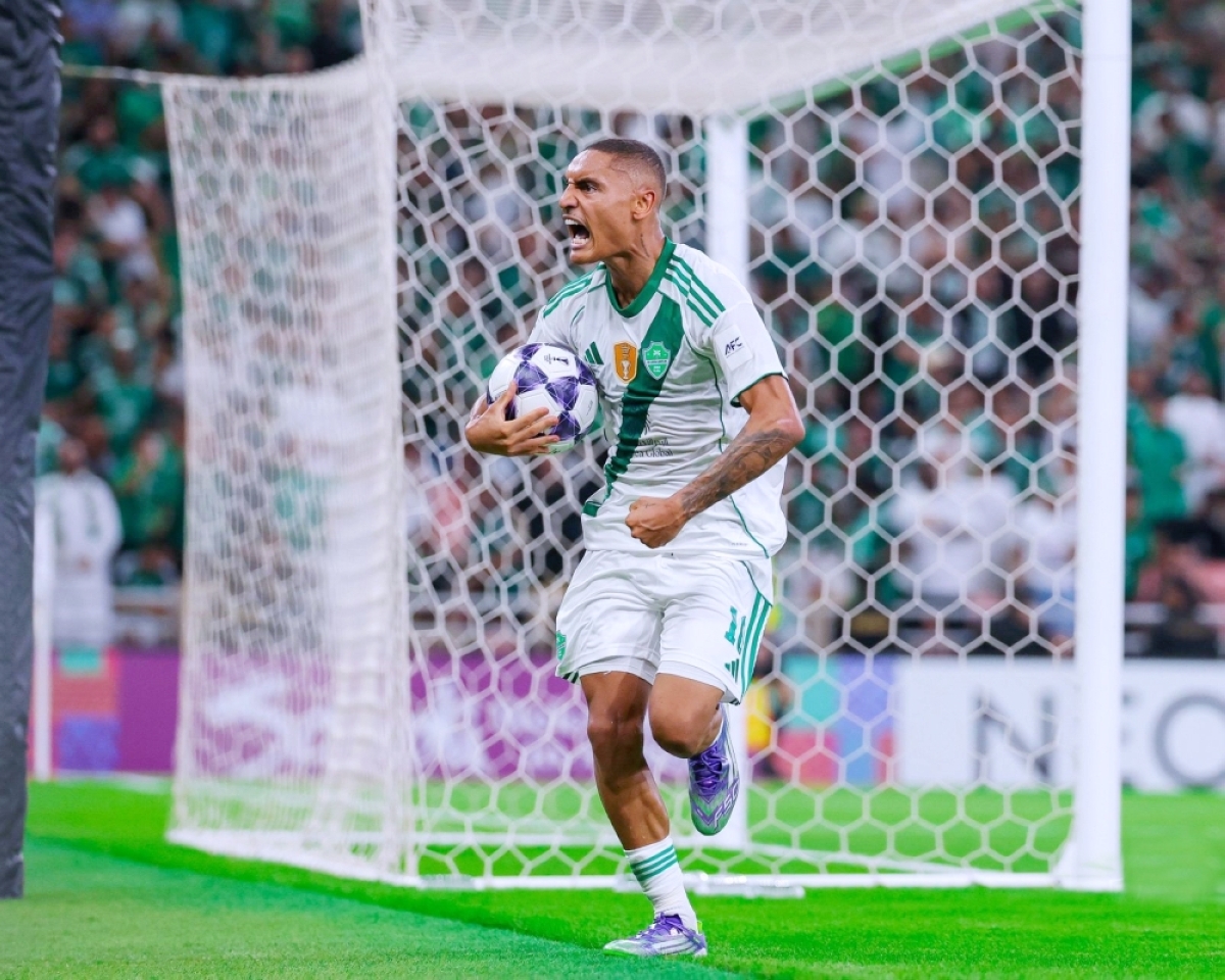 كلاسيكو الأهلي والهلال: أغلى مواجهة في تاريخ الدوري السعودي كلاسيكو الأهلي والهلال: أغلى مواجهة في تاريخ الدوري السعودي