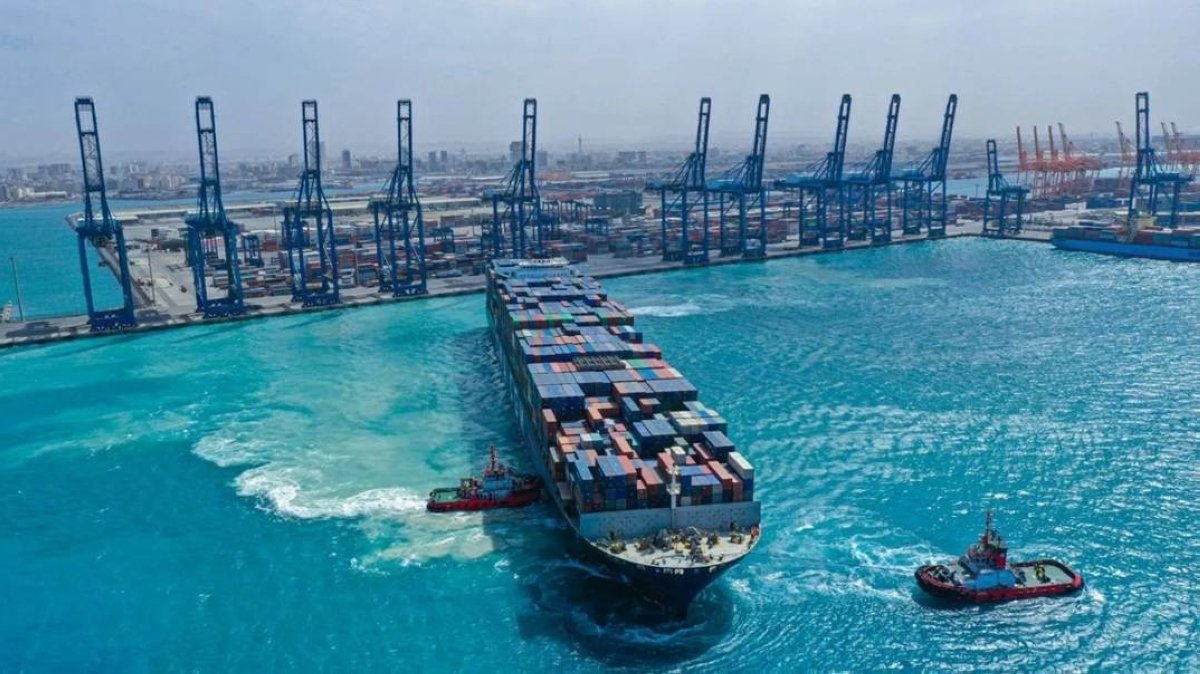 ارتفاع ملحوظ في حركة الشحن بالموانئ السعودية لعام 2024 ارتفاع ملحوظ في حركة الشحن بالموانئ السعودية لعام 2024