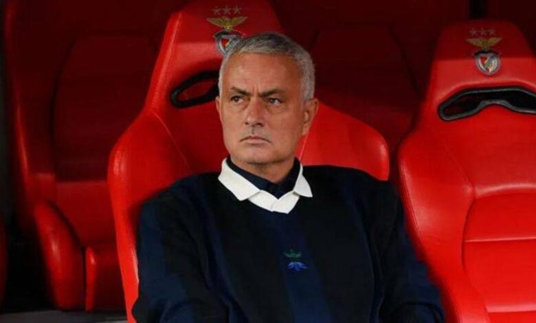 جوزيه مورينيو يفتح الباب أمام عودة تاريخية لقيادة بنفيكا