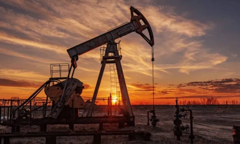 تراجع أسعار النفط وسط مخاوف اقتصادية أمريكية تراجع أسعار النفط وسط مخاوف اقتصادية أمريكية