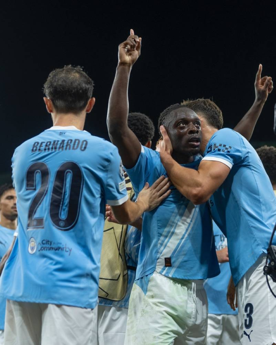 مانشستر سيتي يهزم نابولي بهدفين في افتتاح دوري أبطال أوروبا