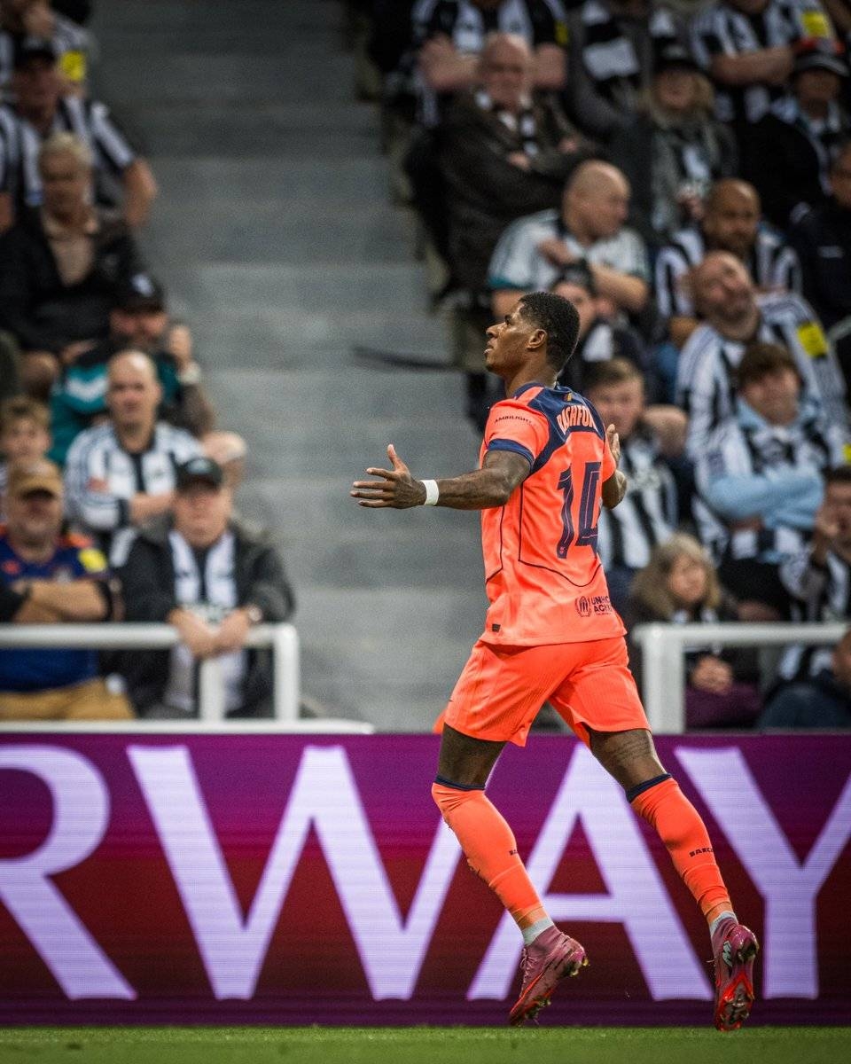 راشفورد يقود برشلونة لفوز ثمين على نيوكاسل في دوري الأبطال