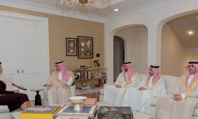 الدعيلج يبحث تعزيز الاستثمار الأمريكي في الطيران المدني السعودي