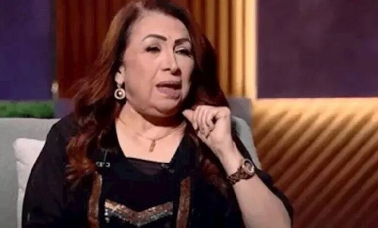 عبير عادل: من نجمة الدراما إلى سائقة أوبر.. قصة كفاح فنانة مصرية عبير عادل: من نجمة الدراما إلى سائقة أوبر.. قصة كفاح فنانة مصرية