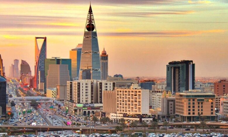 طفرة في القطاع الخاص السعودي.. أرقام قياسية للشركات تزامناً مع رؤية 2030 طفرة في القطاع الخاص السعودي.. أرقام قياسية للشركات تزامناً مع رؤية 2030