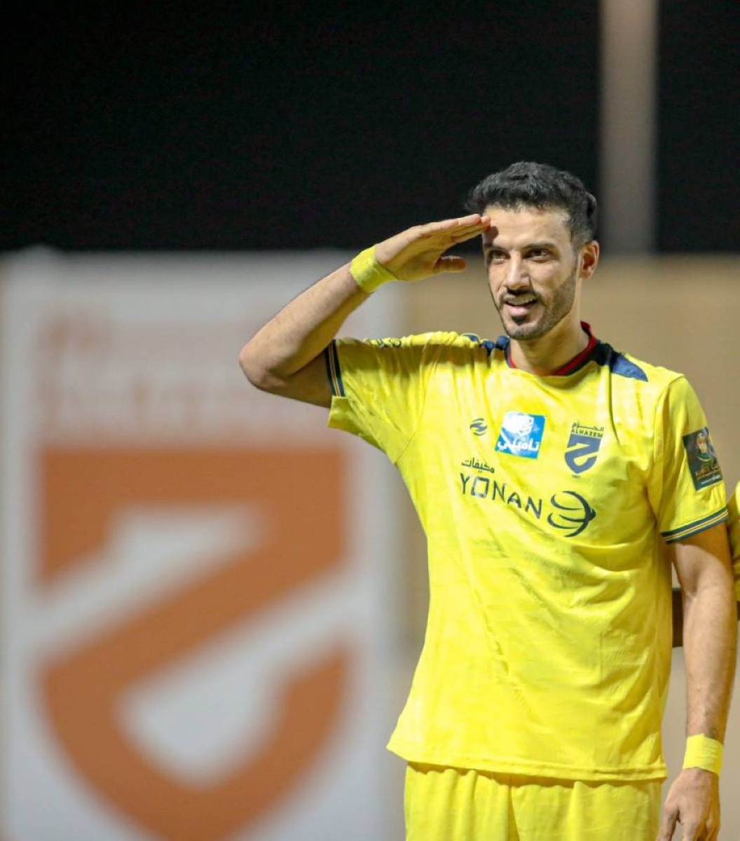 السومة يواجه الأهلي مجدداً.. هل يرد الدين أم يحافظ الراقي على نظافة شباكه؟ السومة يواجه الأهلي مجدداً.. هل يرد الدين أم يحافظ الراقي على نظافة شباكه؟