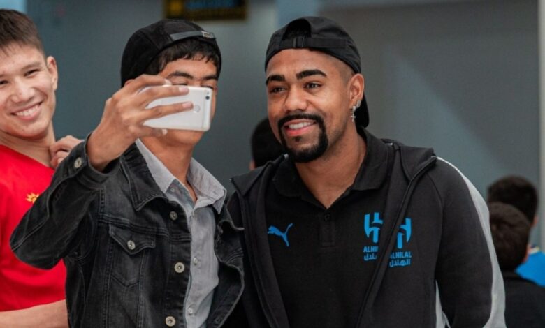 ليلة آسيوية حاسمة: الهلال يصطدم بناساف والأهلي في مهمة صعبة أمام الدحيل بدوري أبطال آسيا للنخبة ليلة آسيوية حاسمة: الهلال يصطدم بناساف والأهلي في مهمة صعبة أمام الدحيل بدوري أبطال آسيا للنخبة