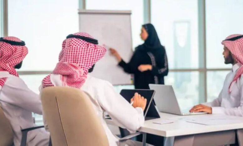 سوق العمل السعودي 2025: أرقام تكشف استقرارًا ملحوظًا ومشاركة نسائية متزايدة