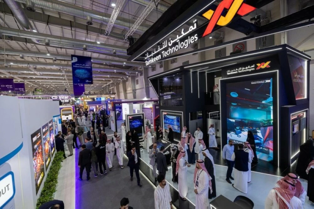 تمكين للتقنيات تعزز ريادتها السيبرانية بشراكة عالمية ومنصة ذكاء اصطناعي