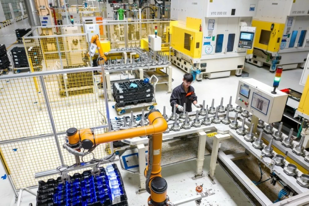 أذرع الروبوت: محرك الكفاءة الجديد يعيد تشكيل الصناعة العالمية