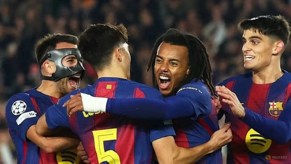 برشلونة يقلب الطاولة على فرانكفورت بثلاث دقائق