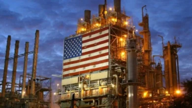 مخزونات النفط الأمريكية: تراجع أقل من المتوقع وارتفاع في المنتجات